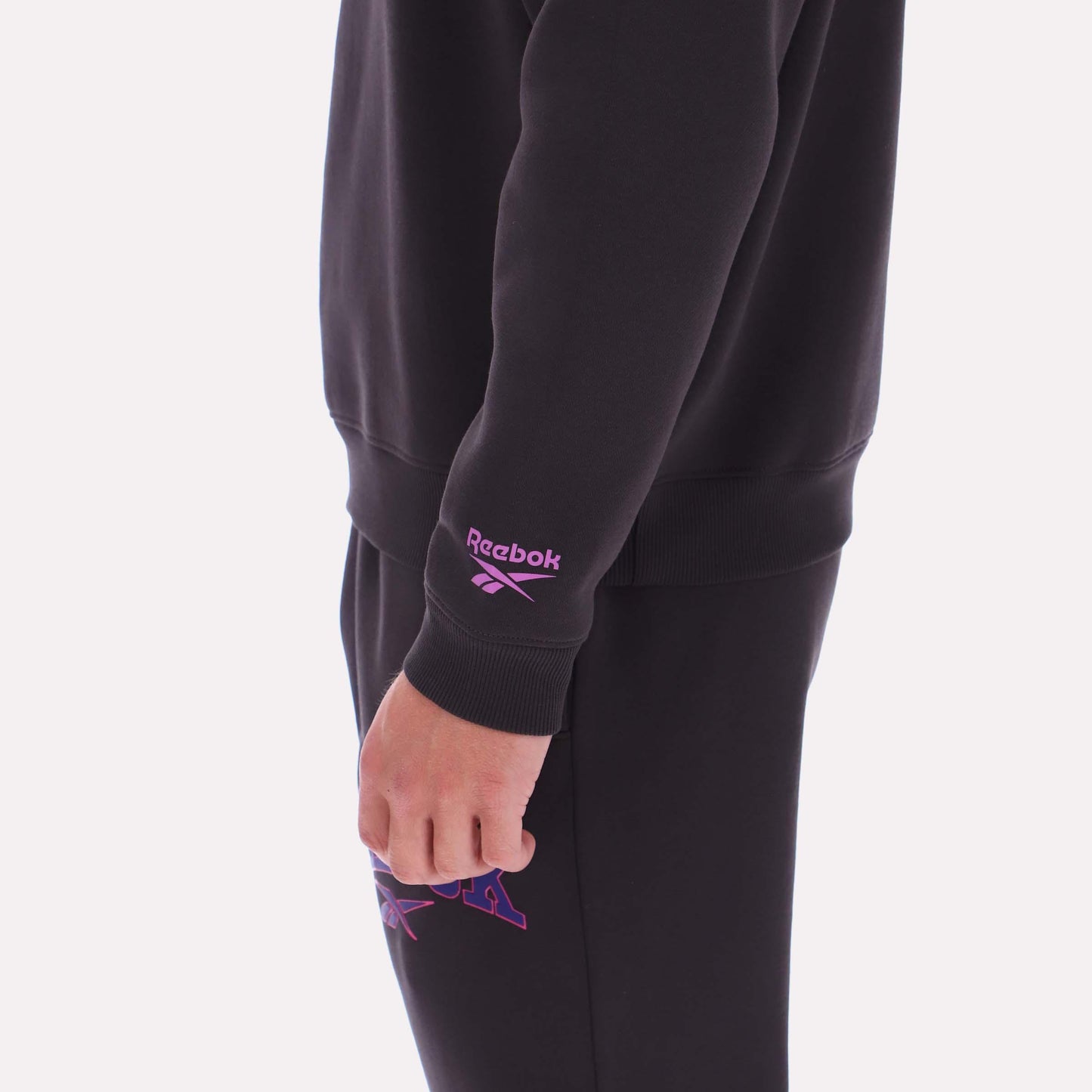 Reebok Apparel Men Varsity Graphic Sweatshirt WASHED BLACK