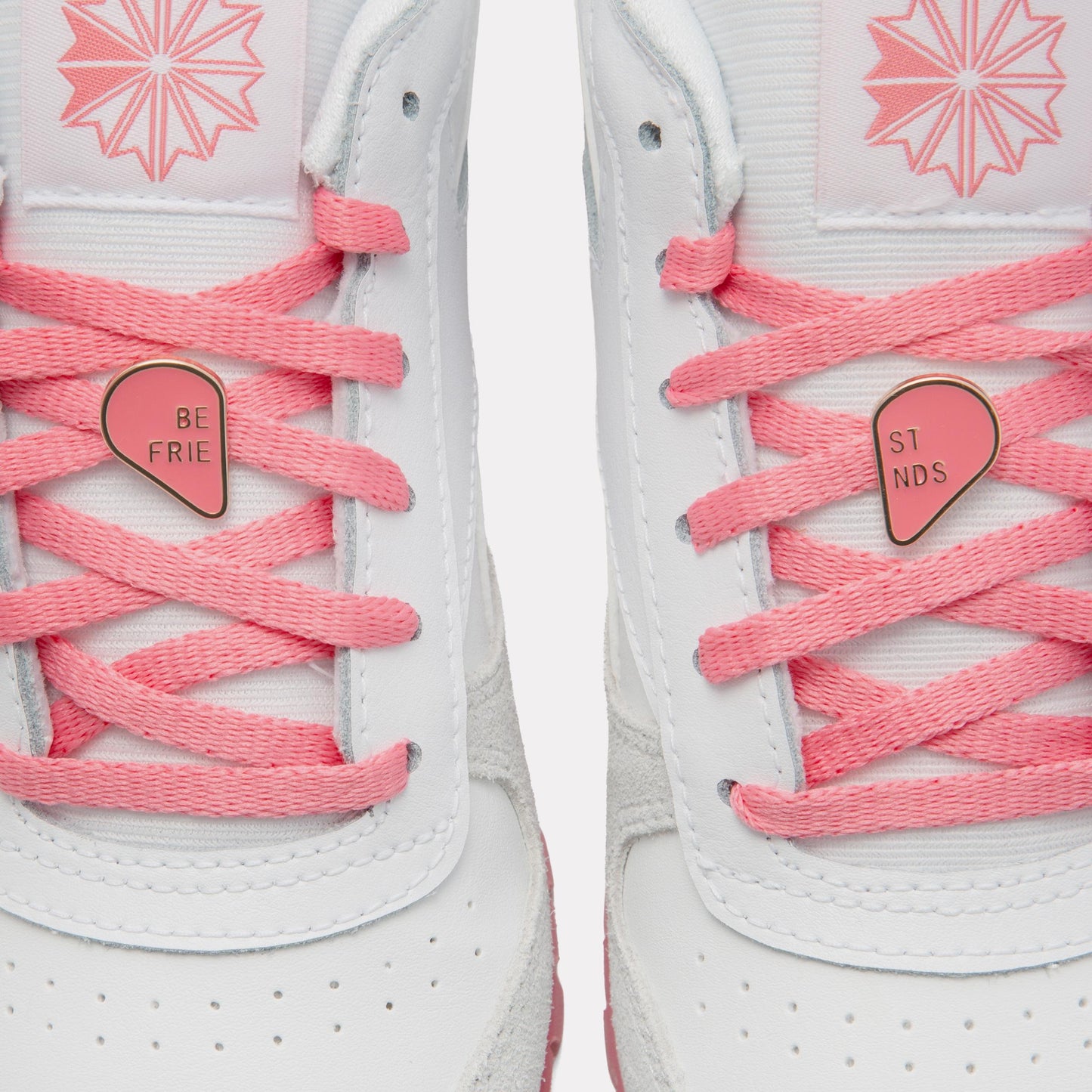 Reebok Footwear Kids Classic Leather Shoes - Grade School WHITE/MOON/PASSIONPINK