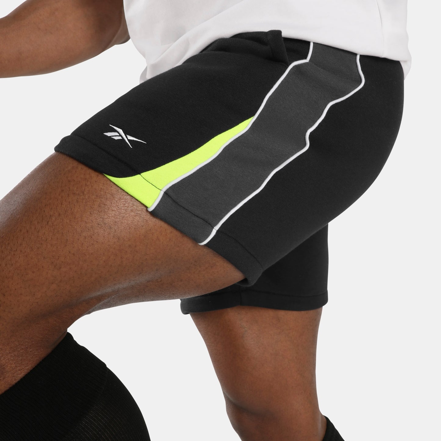 REEBOK APPAREL MEN Sidewinder Sweat Shorts 7" BLACK/GREY 6/DIGITAL LIME