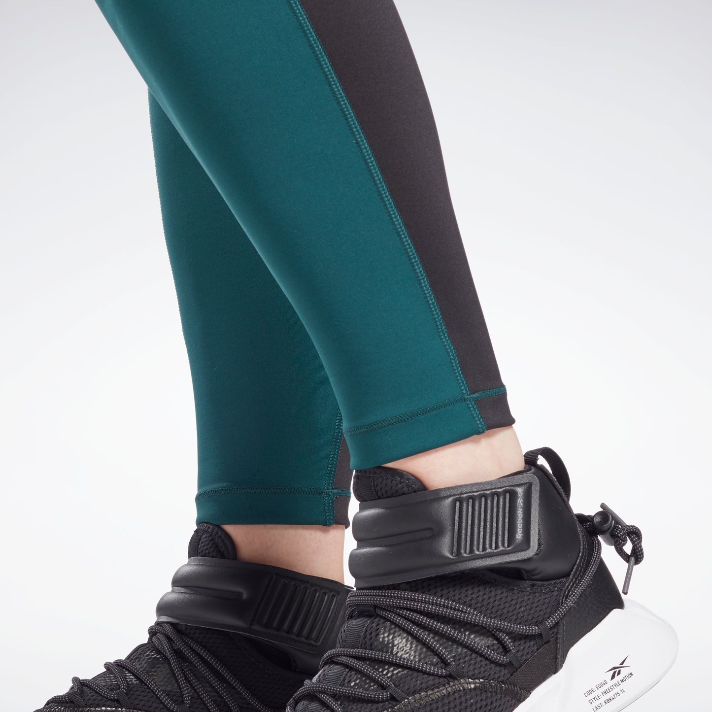 Reebok Apparel Women Beyond The Sweat Leggings (Taille Plus) Forgrn