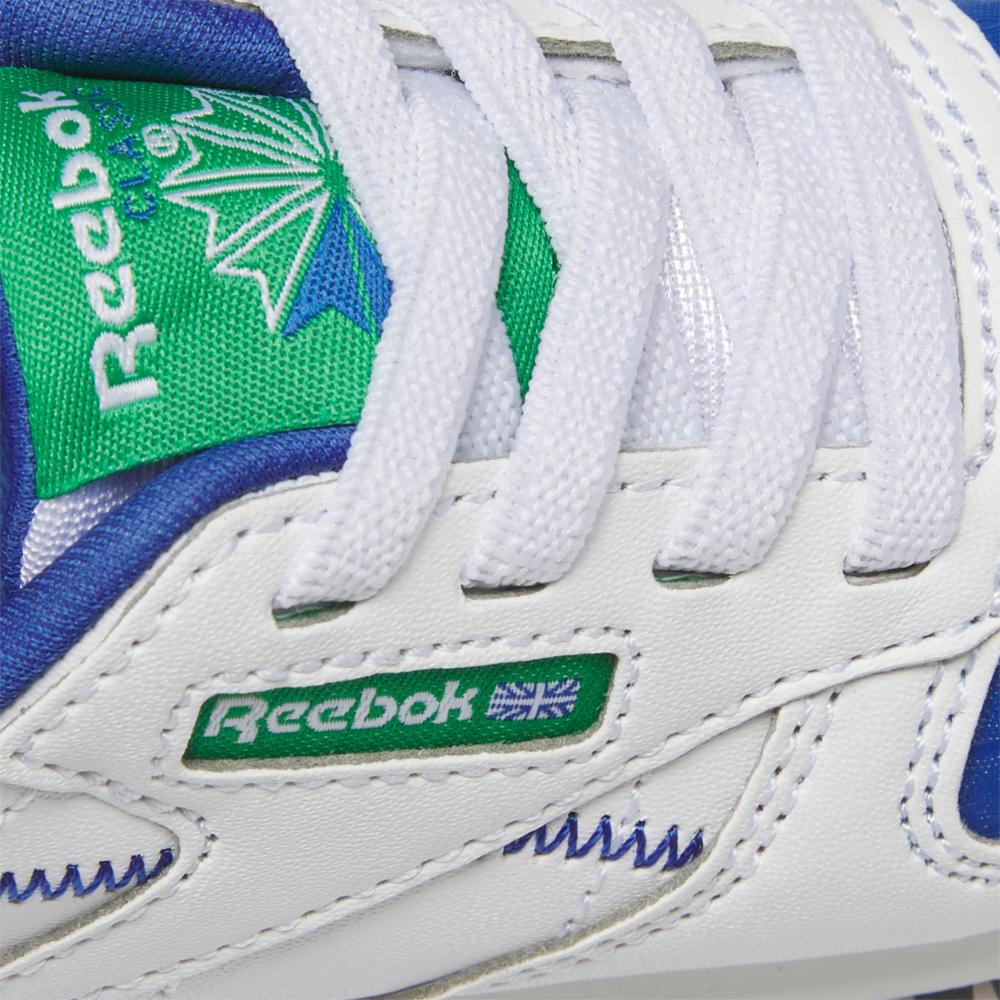 Reebok Footwear Kids Classic Leather Step 'n' Flash FTWWHT/FTWWHT/VECBLU
