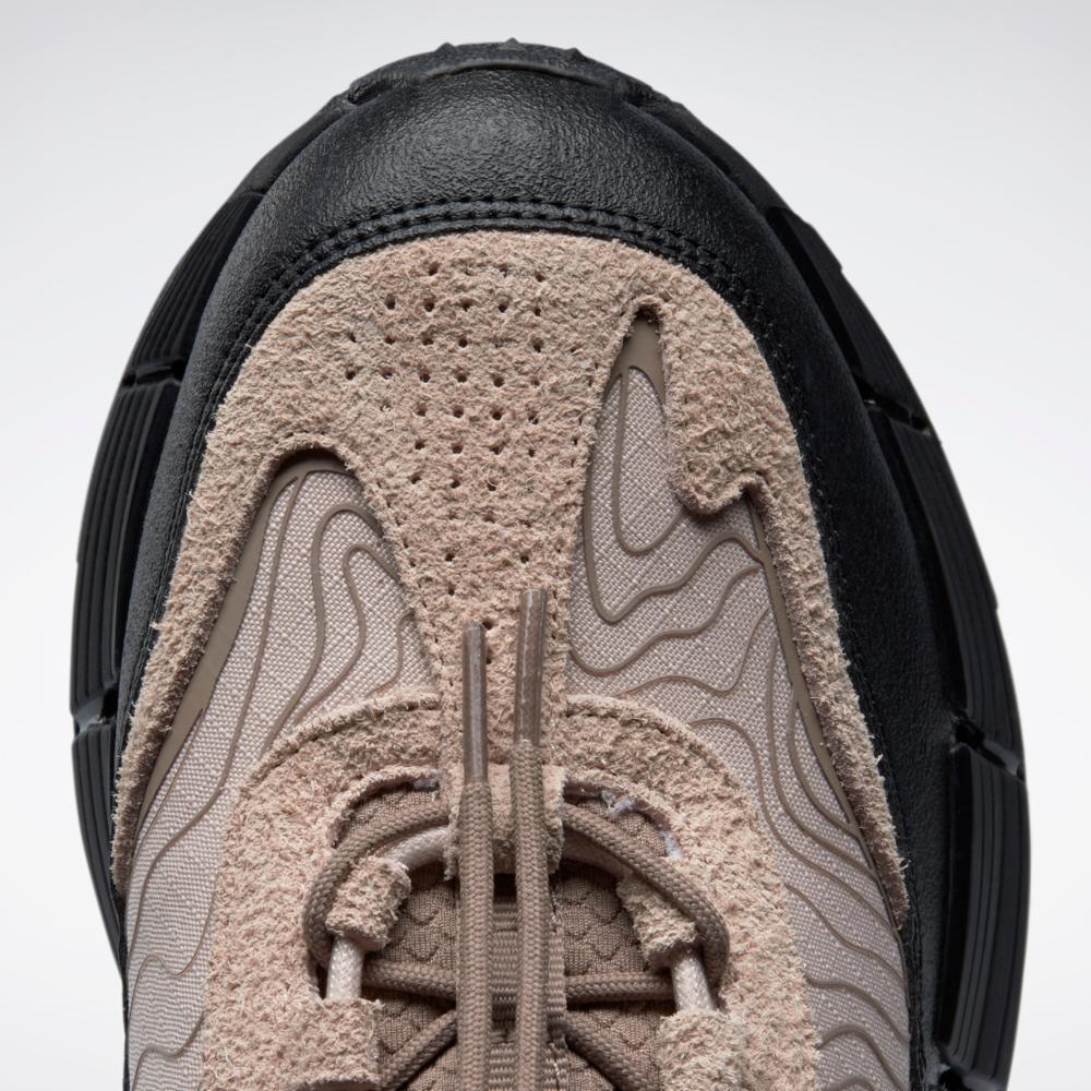 Reebok Footwear Men Zig Kinetica 2.5 Edge Shoes SOFECR/TAUPE/CBLACK