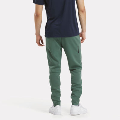 Reebok Apparel Men Strength Pants ESCAPE GREEN