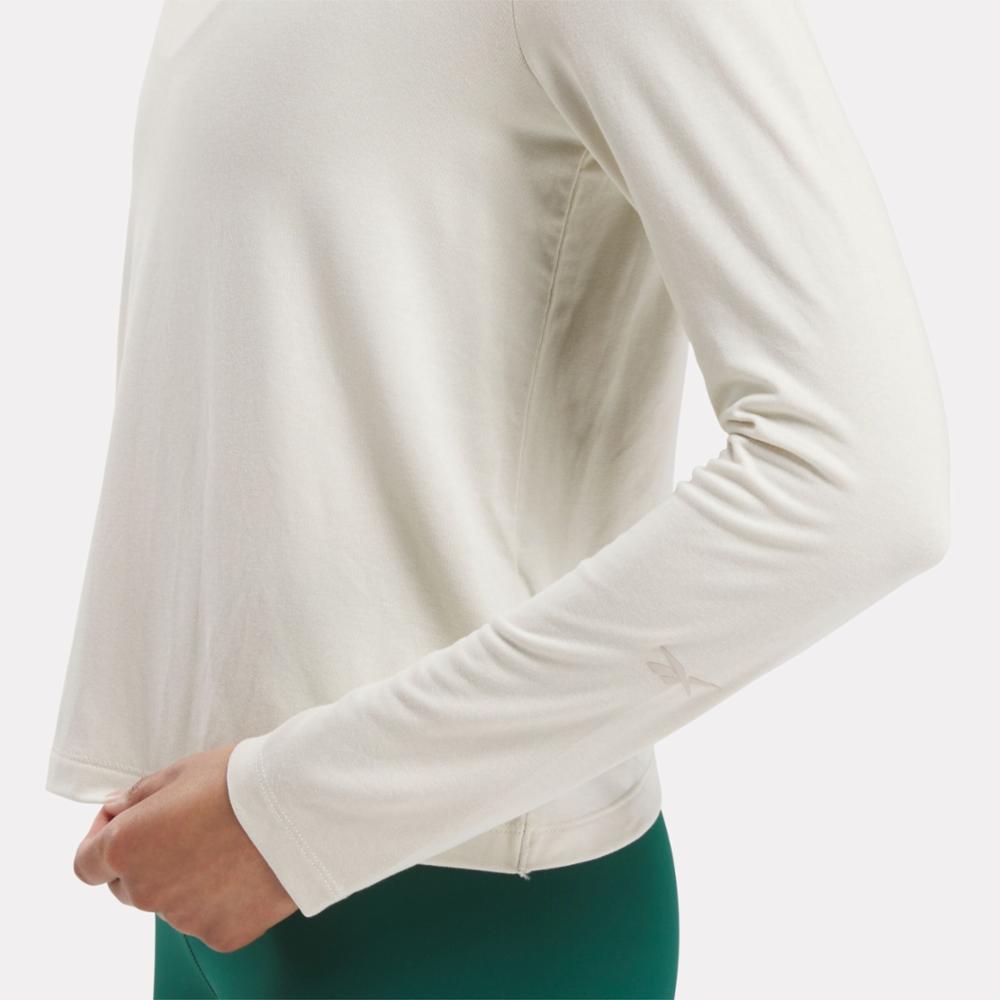 Reebok Apparel Women ACTIVCHILL+DREAMBLEND Long Sleeve T-Shirt ALABASTER