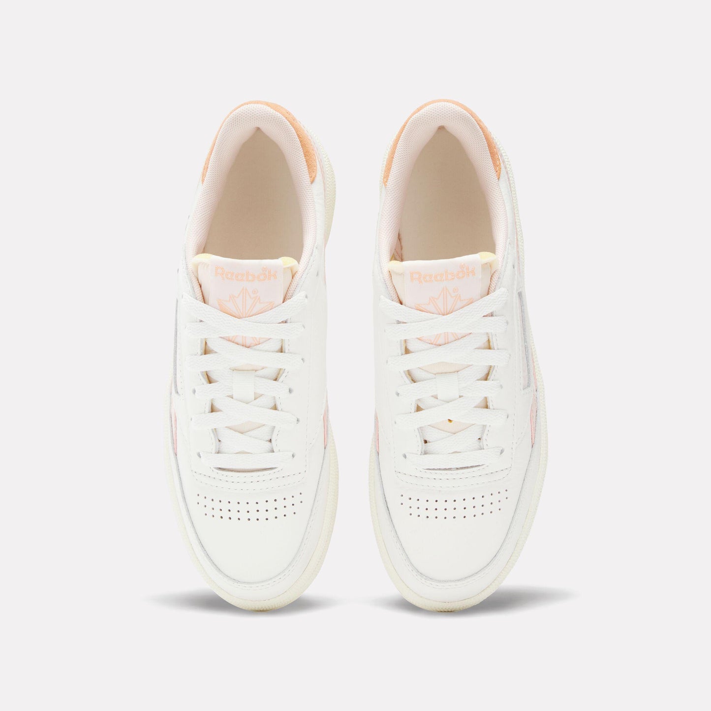 Reebok Footwear Women Club C Revenge Vintage Shoes CHALK/BLEACHEDPEACH/SUNKISSEDO