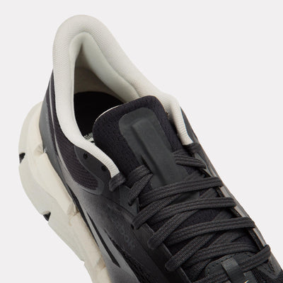 Reebok Footwear Men FloatZig 1 Adventure Shoes BLACK/GREY 6/ALABASTER