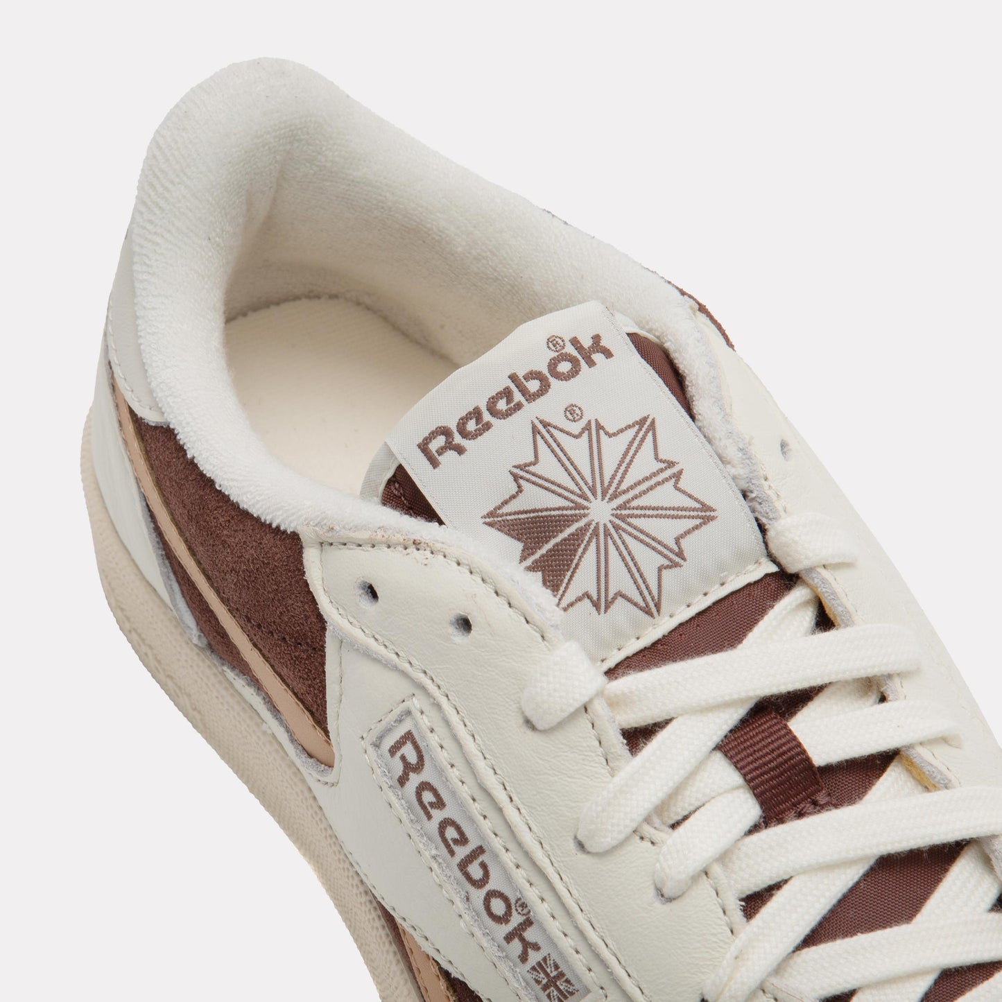 Reebok Footwear Men Club C Revenge Vintage Shoes VINTAGECHALK/CAMPUSBROWN/CAMEL