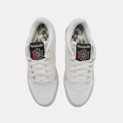 Reebok Footwear Women Classic Leather Shoes CHALK/MOONSTONE/WASHED BLACK