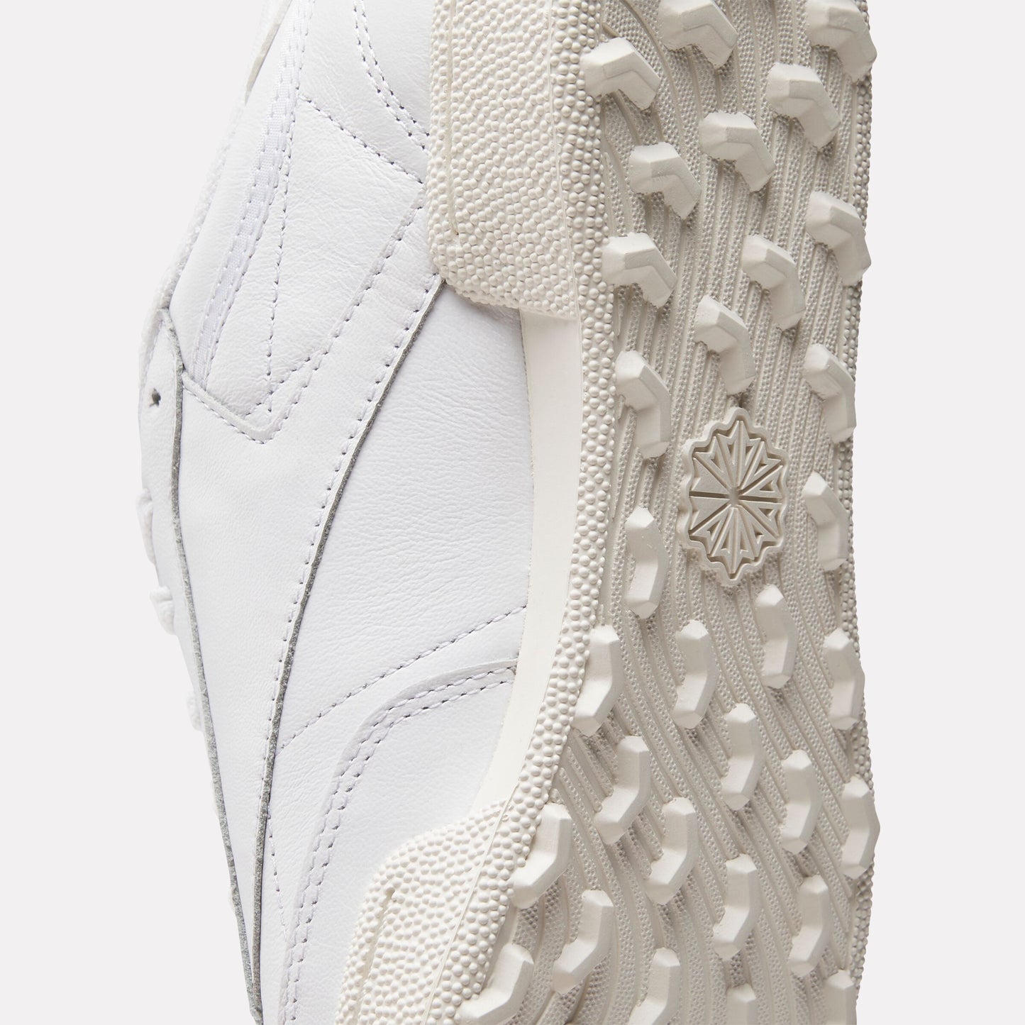 REEBOK FOOTWEAR MEN Club C Golf Shoes FTW WHITE/CHALK