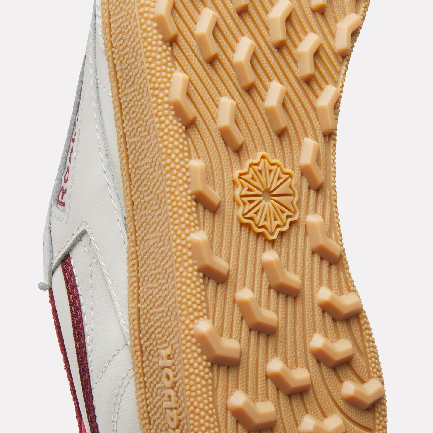 REEBOK FOOTWEAR WOMEN Club C Golf Shoes CHALK/CLASSIC BURGUNDY