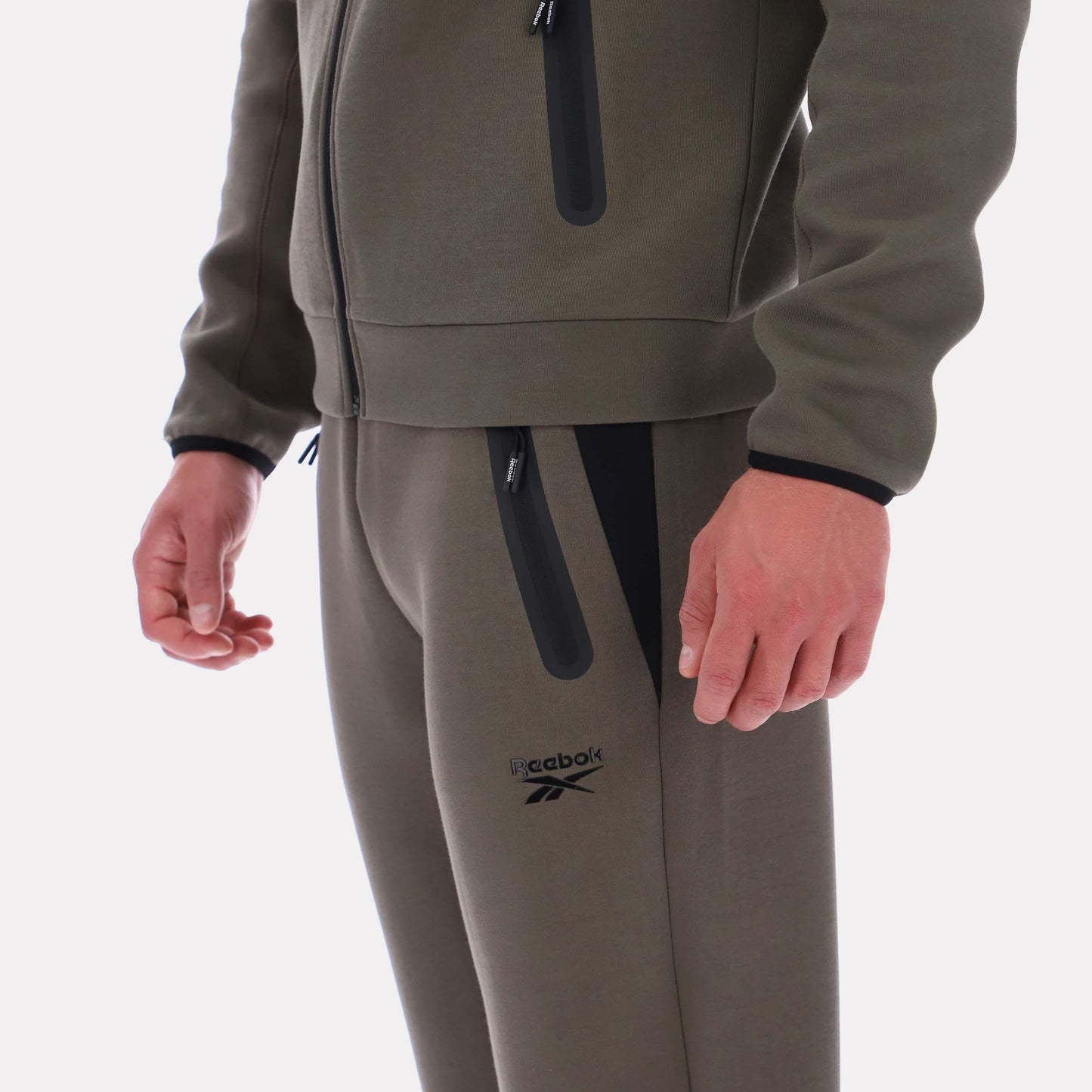 Reebok Apparel Men Performance Scuba Joggers ARMY GREEN