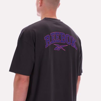 Reebok Apparel Men Varsity Graphic T-Shirt WASHED BLACK