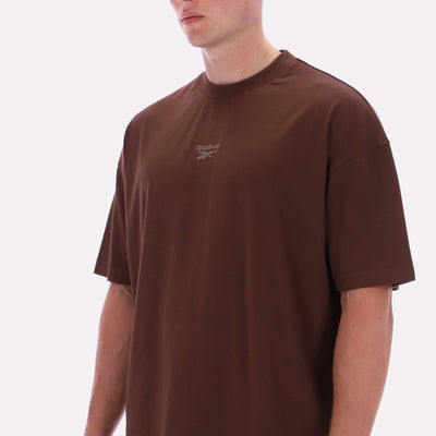 Reebok Apparel Men Varsity Graphic T-Shirt CAMPUS BROWN