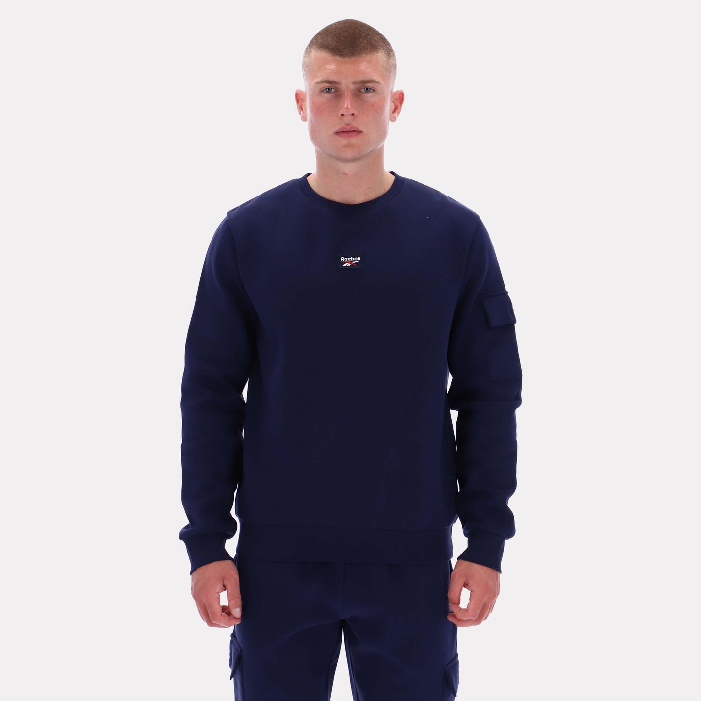 Reebok Apparel Men Reebok Essential Logo Sweatshirt VECTOR NAVY