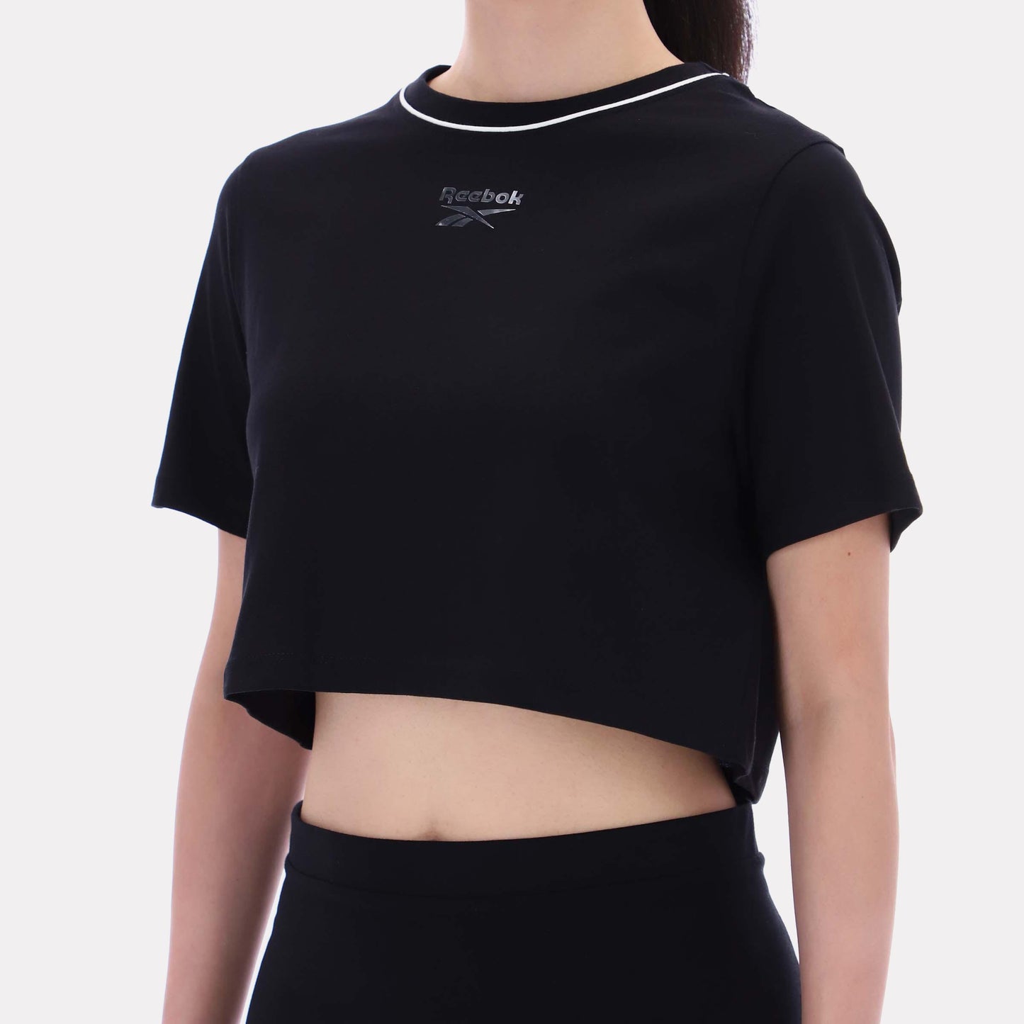 Reebok Apparel Women Cropped Small Logo T-Shirt BLACK