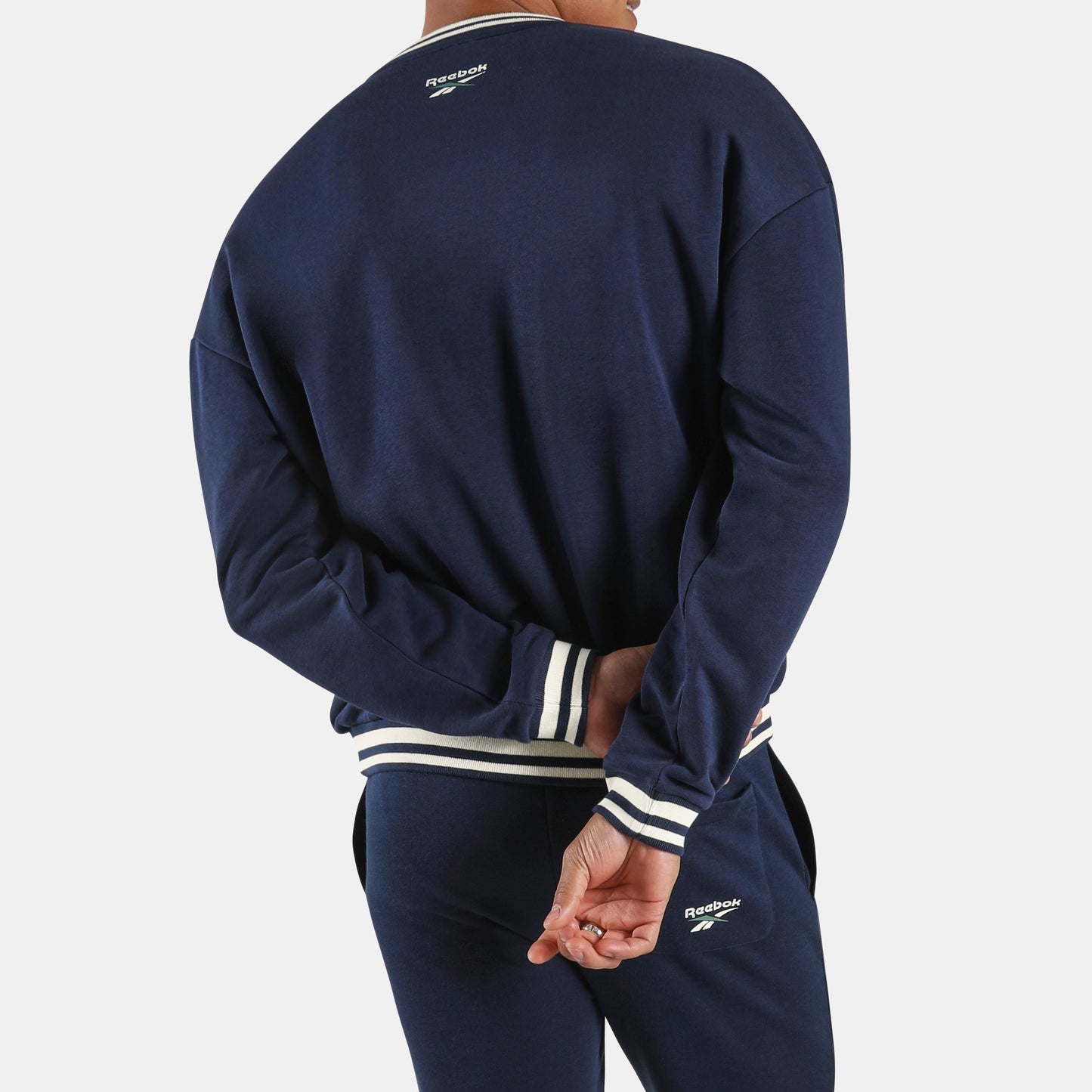 REEBOK APPAREL MEN Lawn Club Crew Sweatshirt VECTOR NAVY