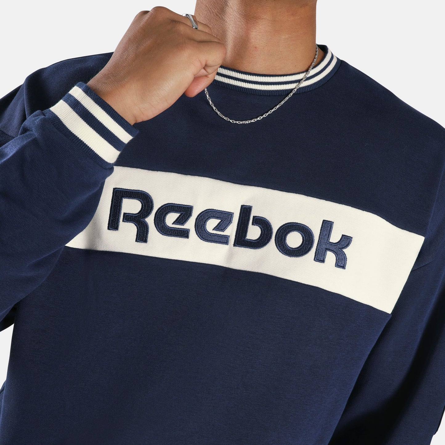 REEBOK APPAREL MEN Lawn Club Crew Sweatshirt VECTOR NAVY