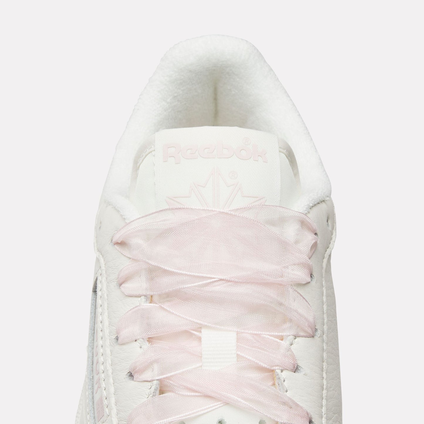 REEBOK FOOTWEAR WOMEN Club C 85 Vintage Shoes CHALK/ELEMENTALPINK/GUM