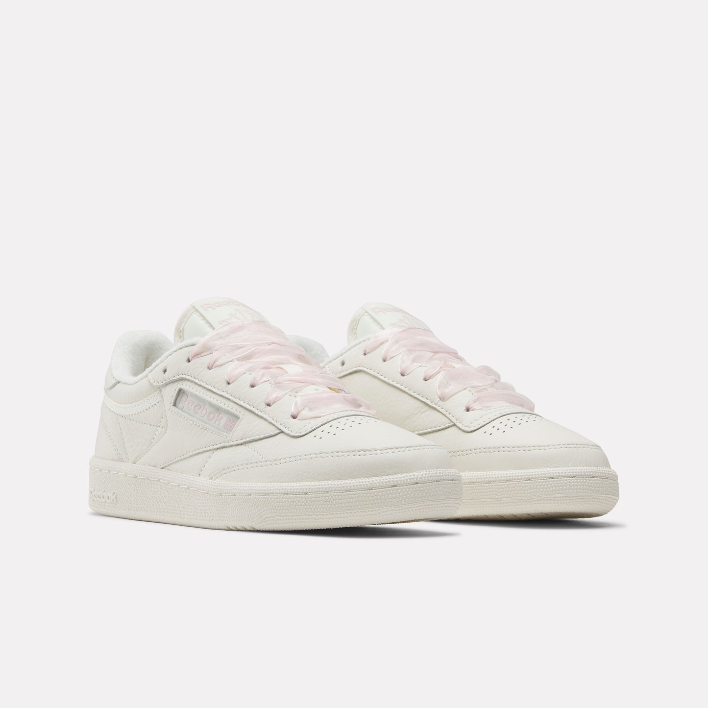 REEBOK FOOTWEAR WOMEN Club C 85 Vintage Shoes CHALK/ELEMENTALPINK/GUM