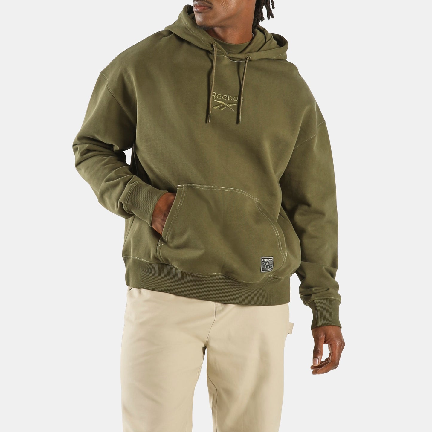 REEBOK APPAREL MEN Forge Standard Patch Logo Hoodie OLIVE STONE