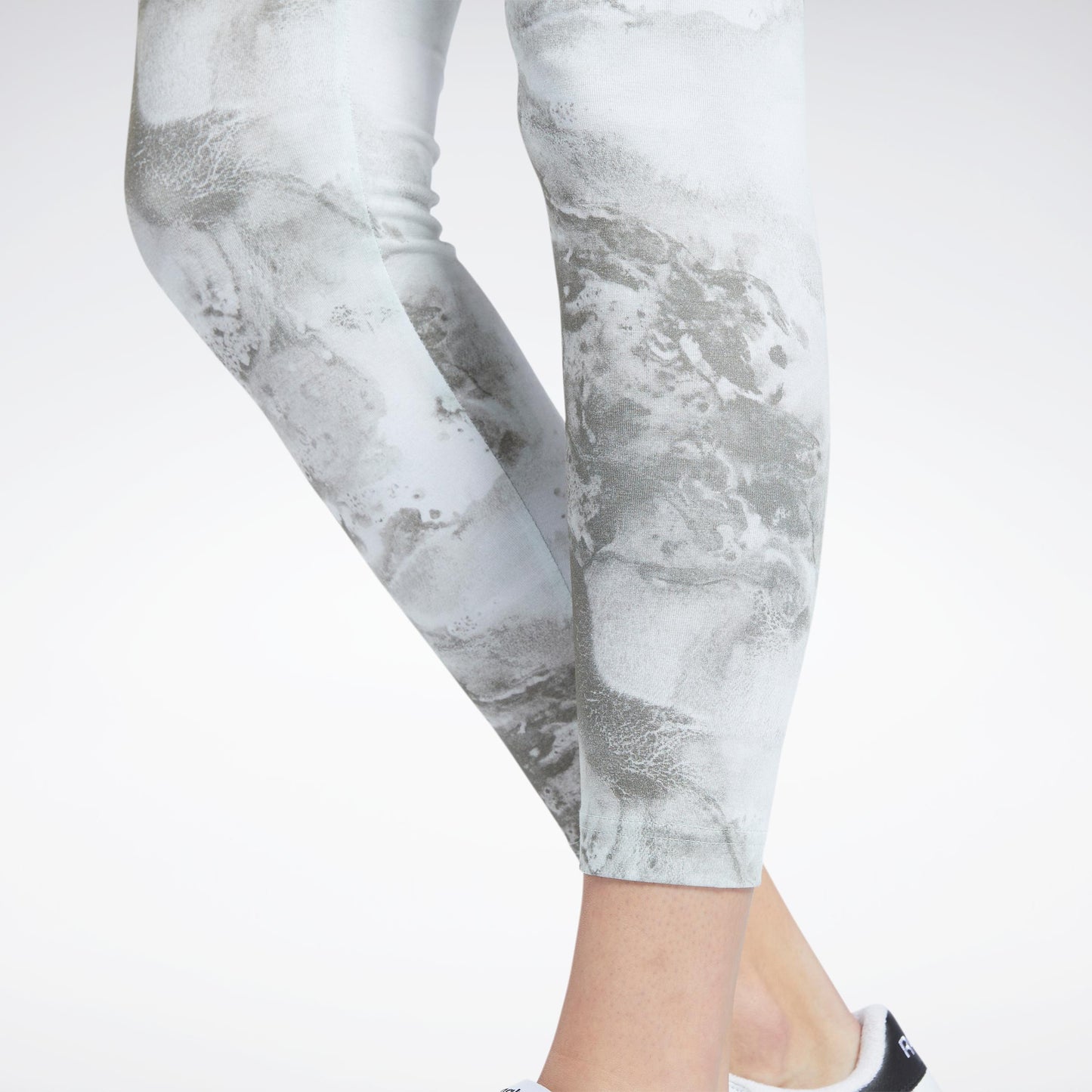 Reebok Apparel Femmes CL CLOUD SPLATTER L LGTSAG