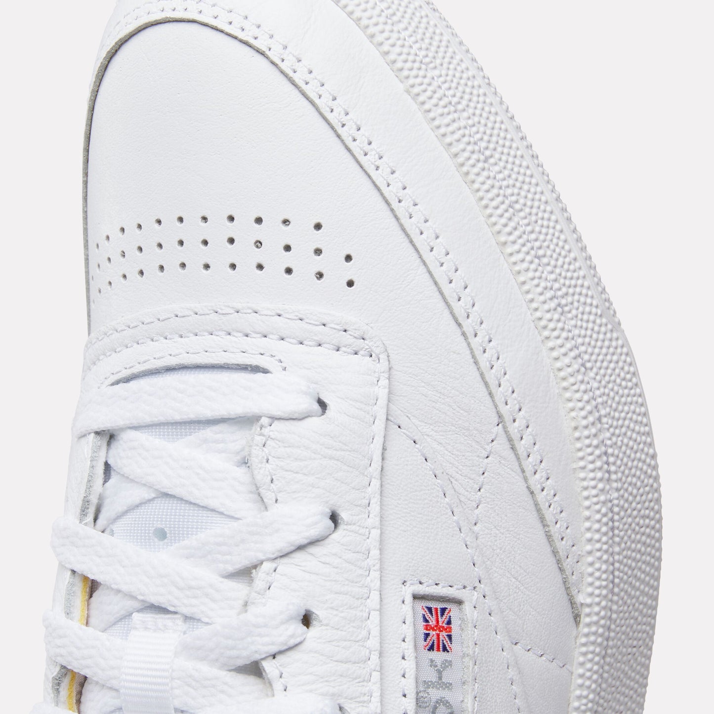 Chaussures Reebok Hommes CLUB C 85 INT-WHT/SHEER GREY