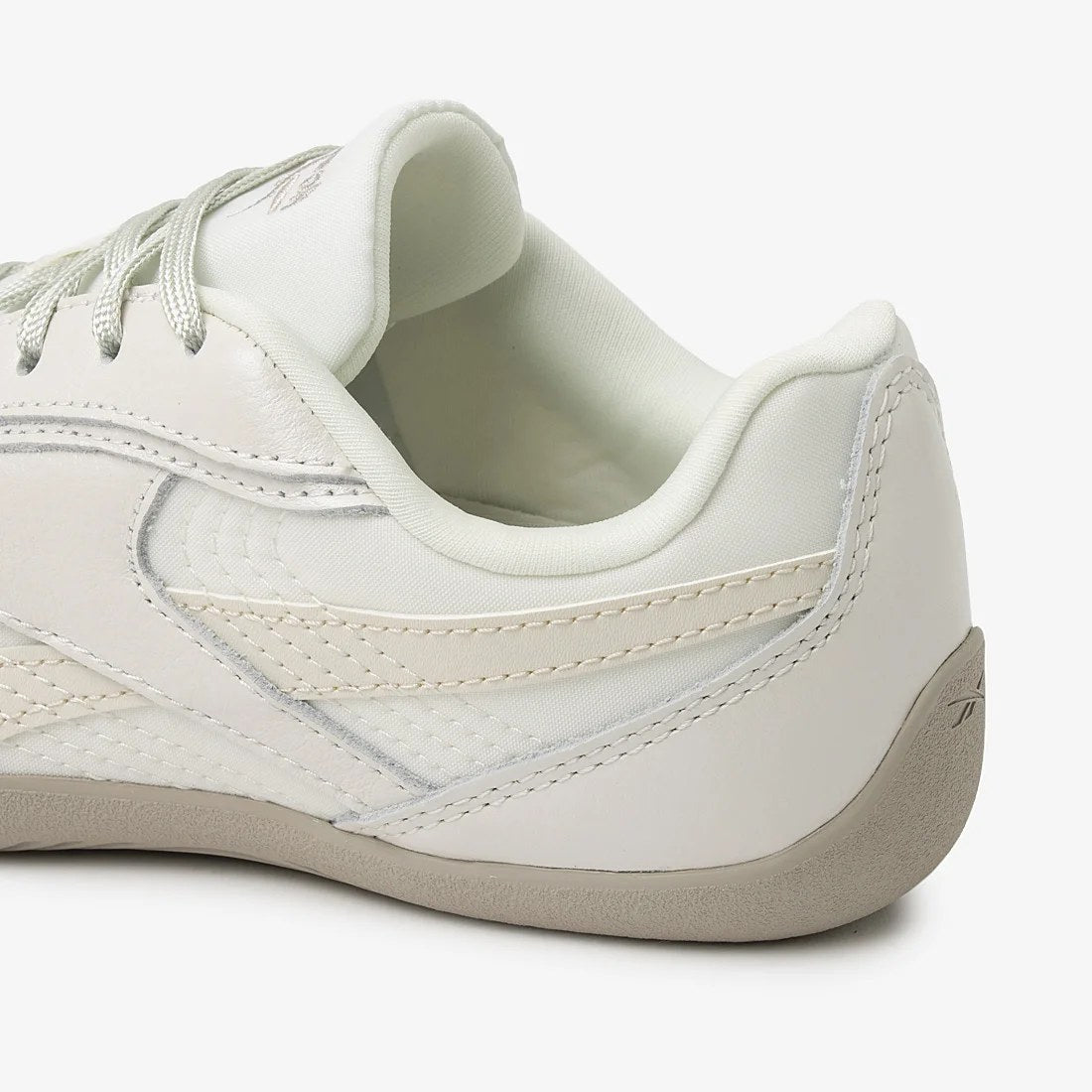 REEBOK FOOTWEAR WOMEN Ultra Lo Shoes CHALK/VINTAGECHALK/MINERALGREY