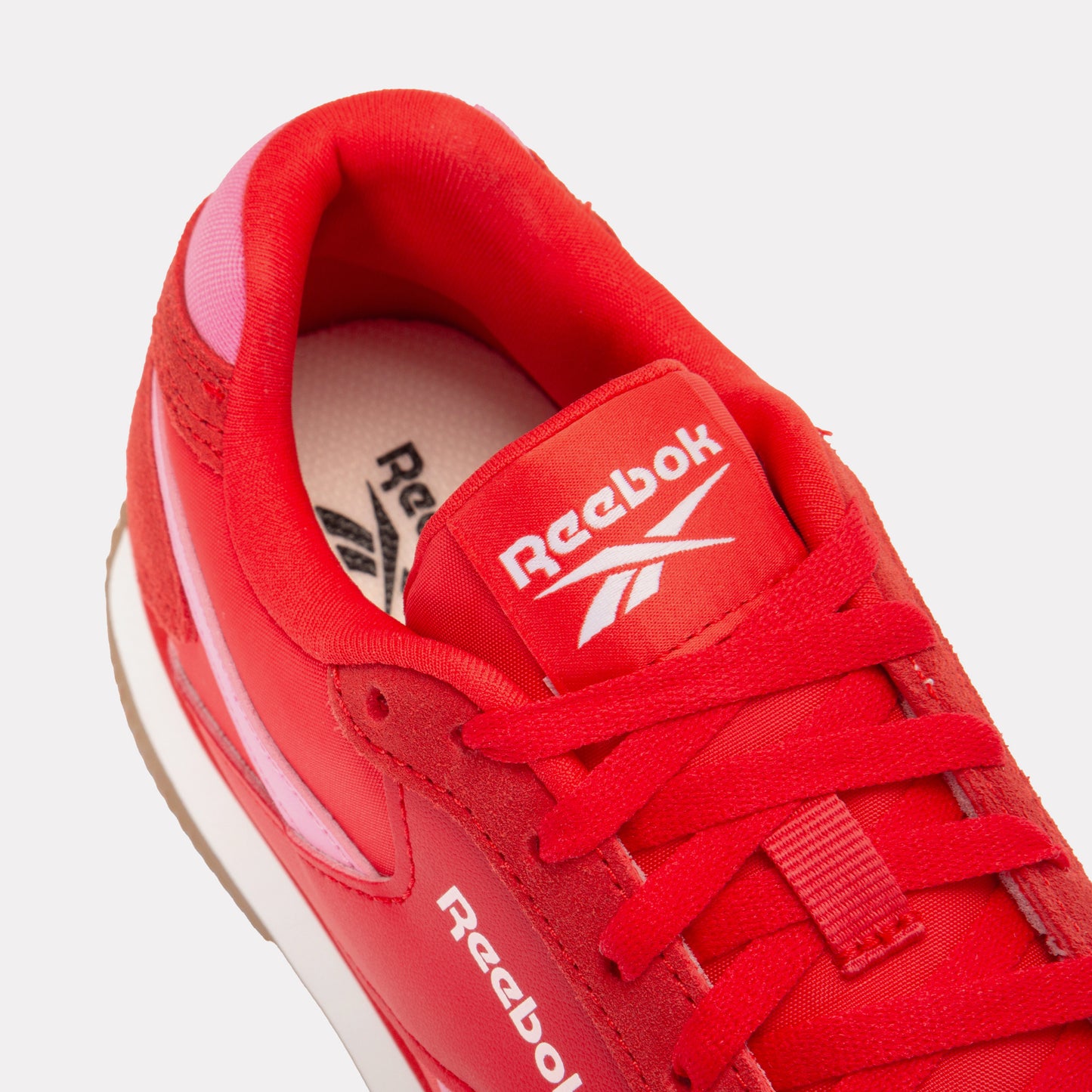 REEBOK FOOTWEAR WOMEN Glide Low Shoes SPORTRED/PLAYFULPINK/FTWRWHITE