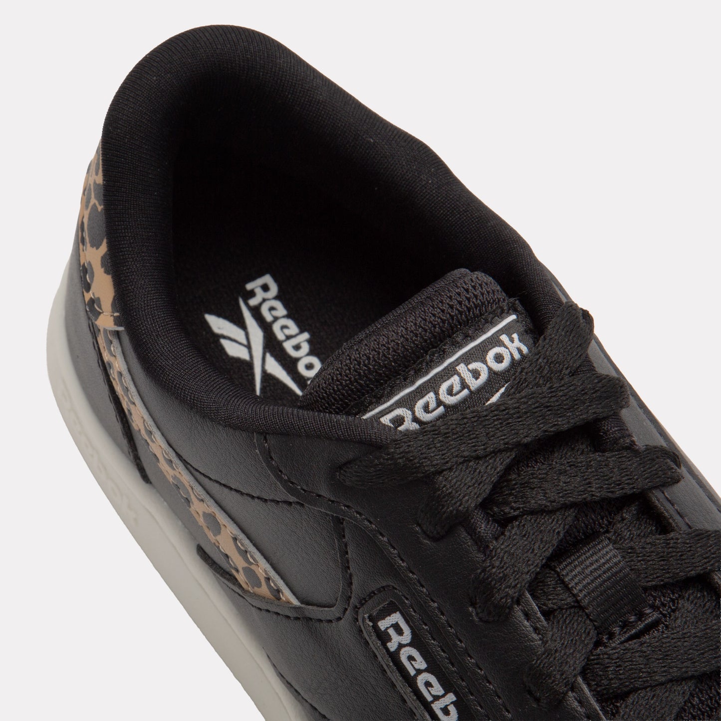 REEBOK FOOTWEAR WOMEN Forte Lounger Shoes BLACK/CHALK/FTWRWHITE