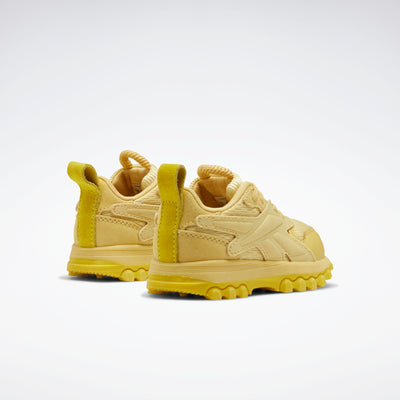 Reebok Footwear Kids Cardi B Classic Leather V2 Shoes Infant Weayel/Weayel/Utiyel
