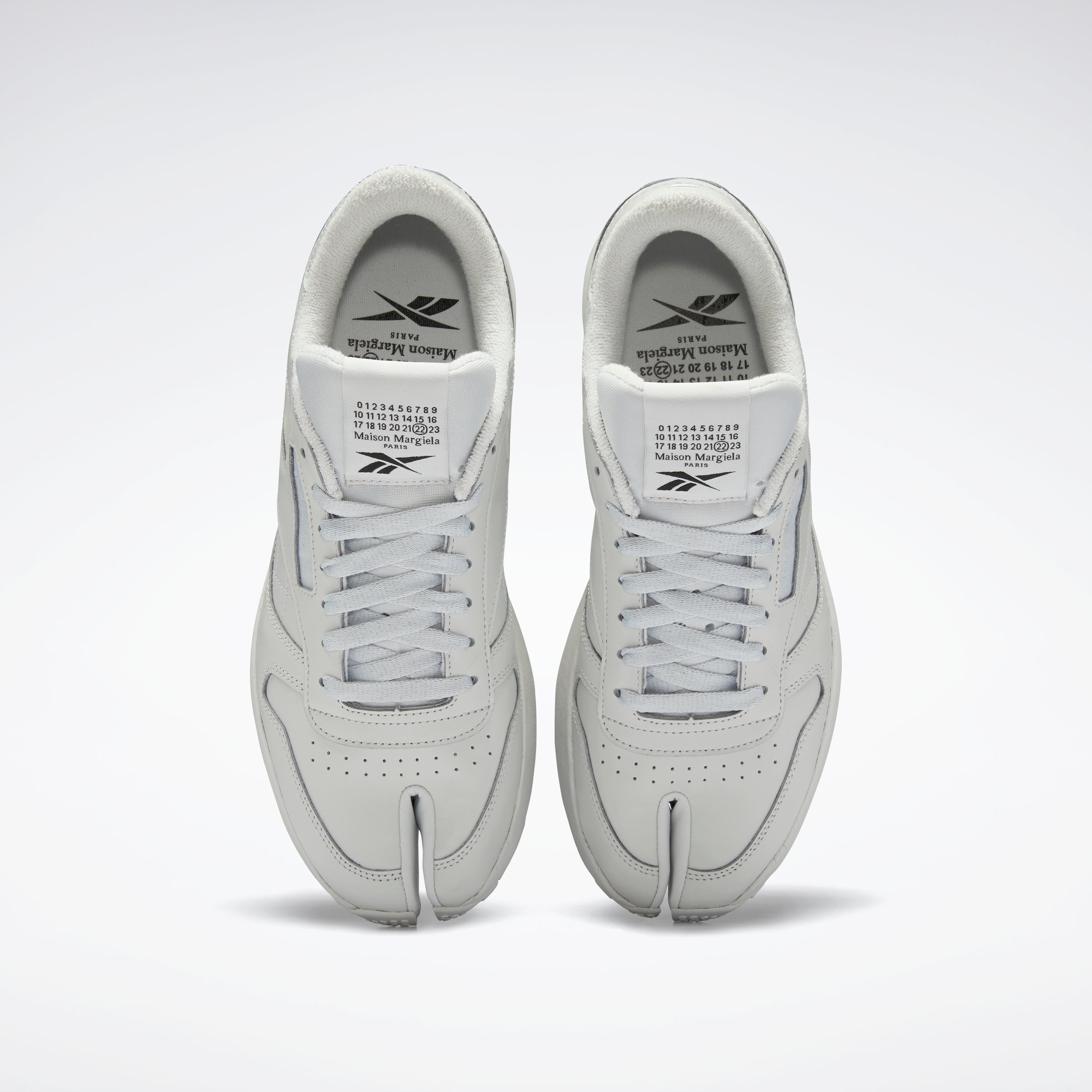 Maison margiela × Reebok “Tabi”