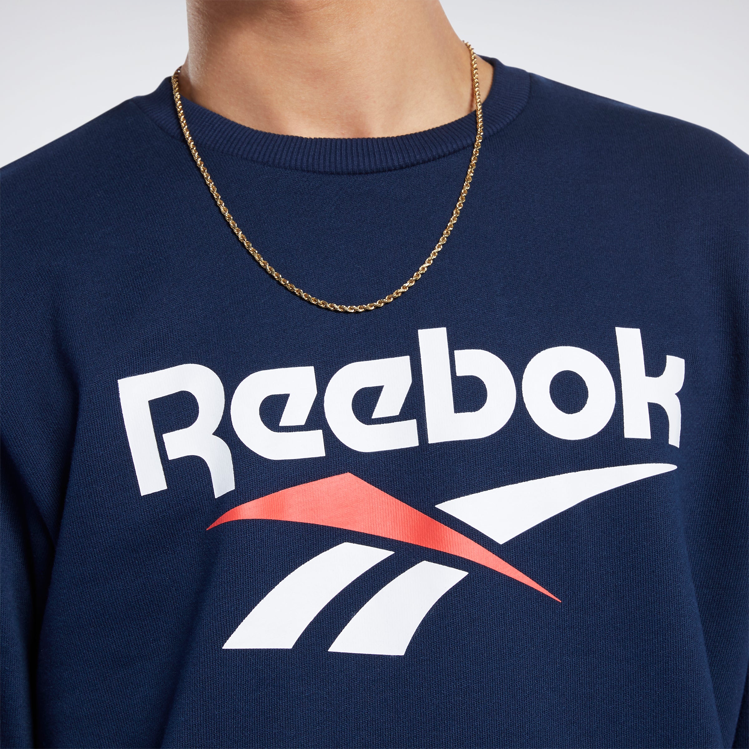 Reebok Apparel Men Classics Vector Crew Sweatshirt Conavy – Reebok