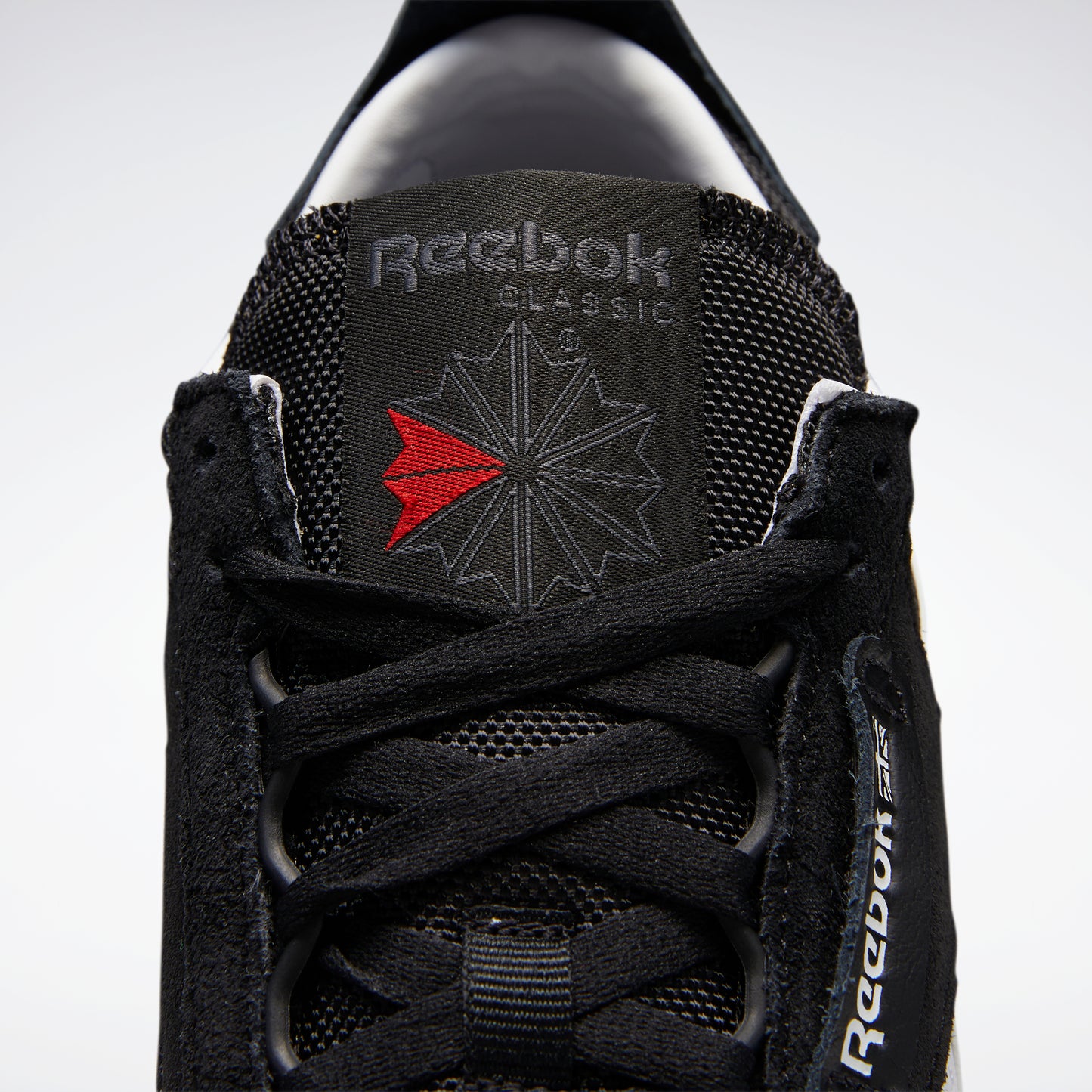Reebok Footwear Men Classic Leather Legacy Shoes Cblack/Cdgry7/Vecred