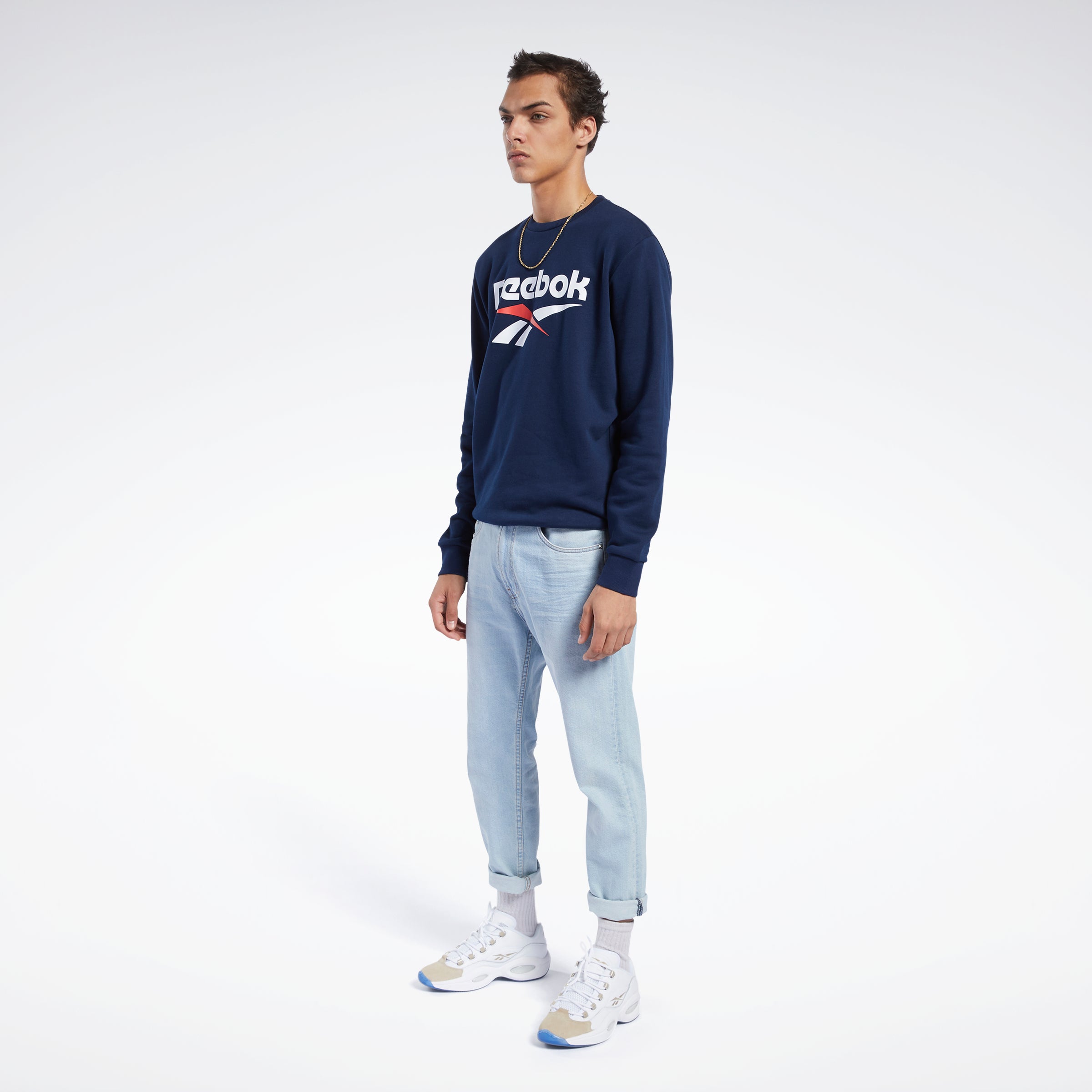 Reebok Apparel Men Classics Vector Crew Sweatshirt Conavy – Reebok