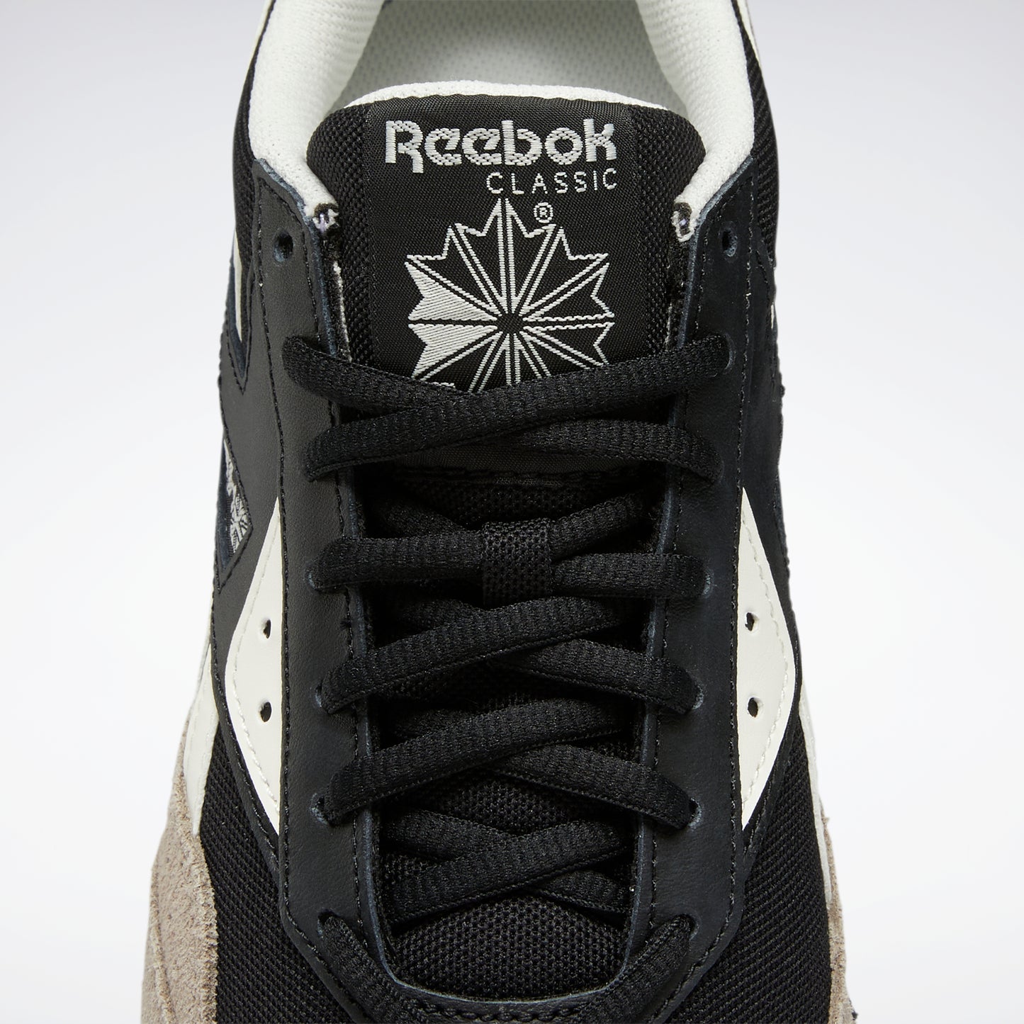 Reebok Footwear Men Lx2200 Shoes Cblack/Bougry/Chalk