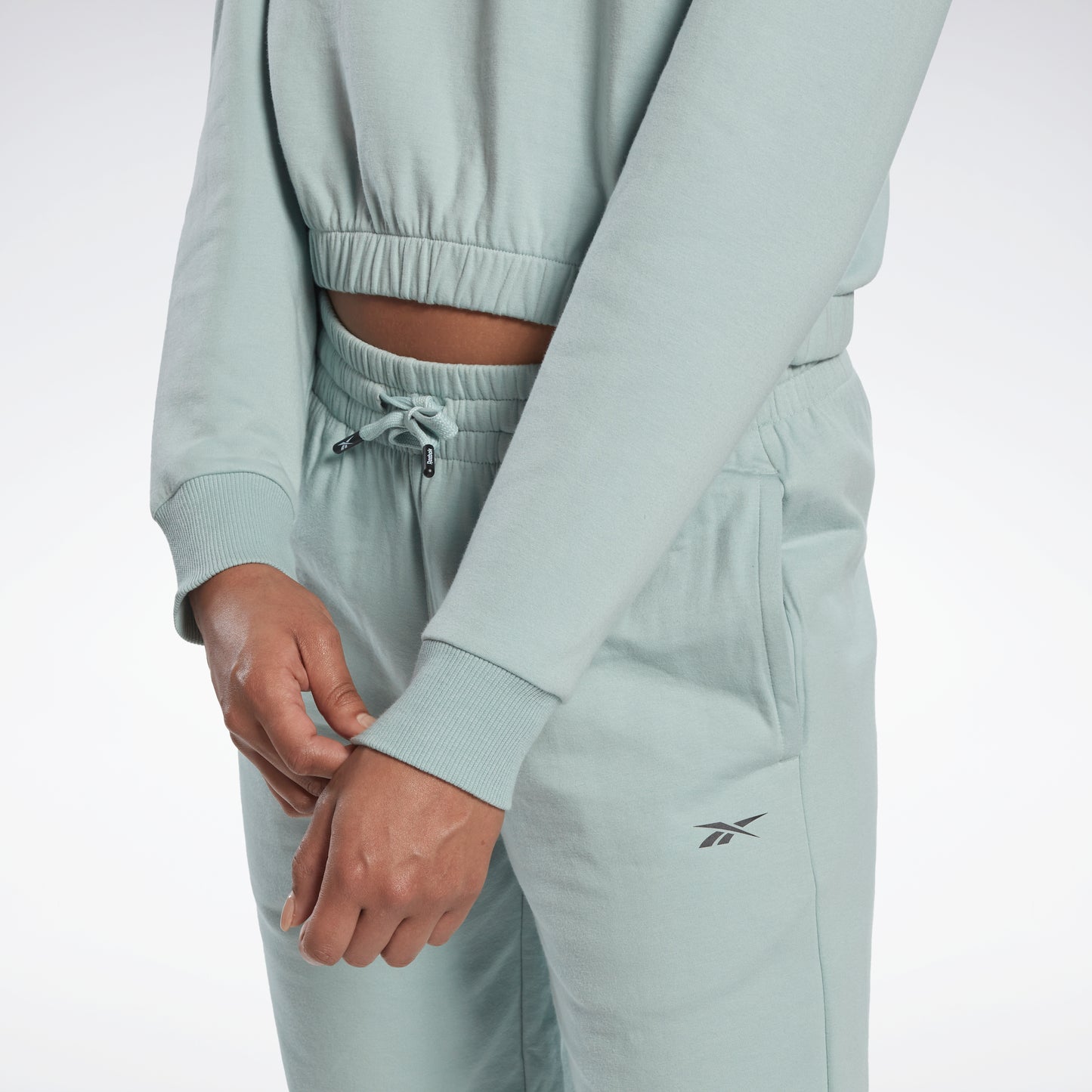 Reebok Apparel Women Dreamblend Cotton Midlayer Sweatshirt Inflil – Reebok  Canada