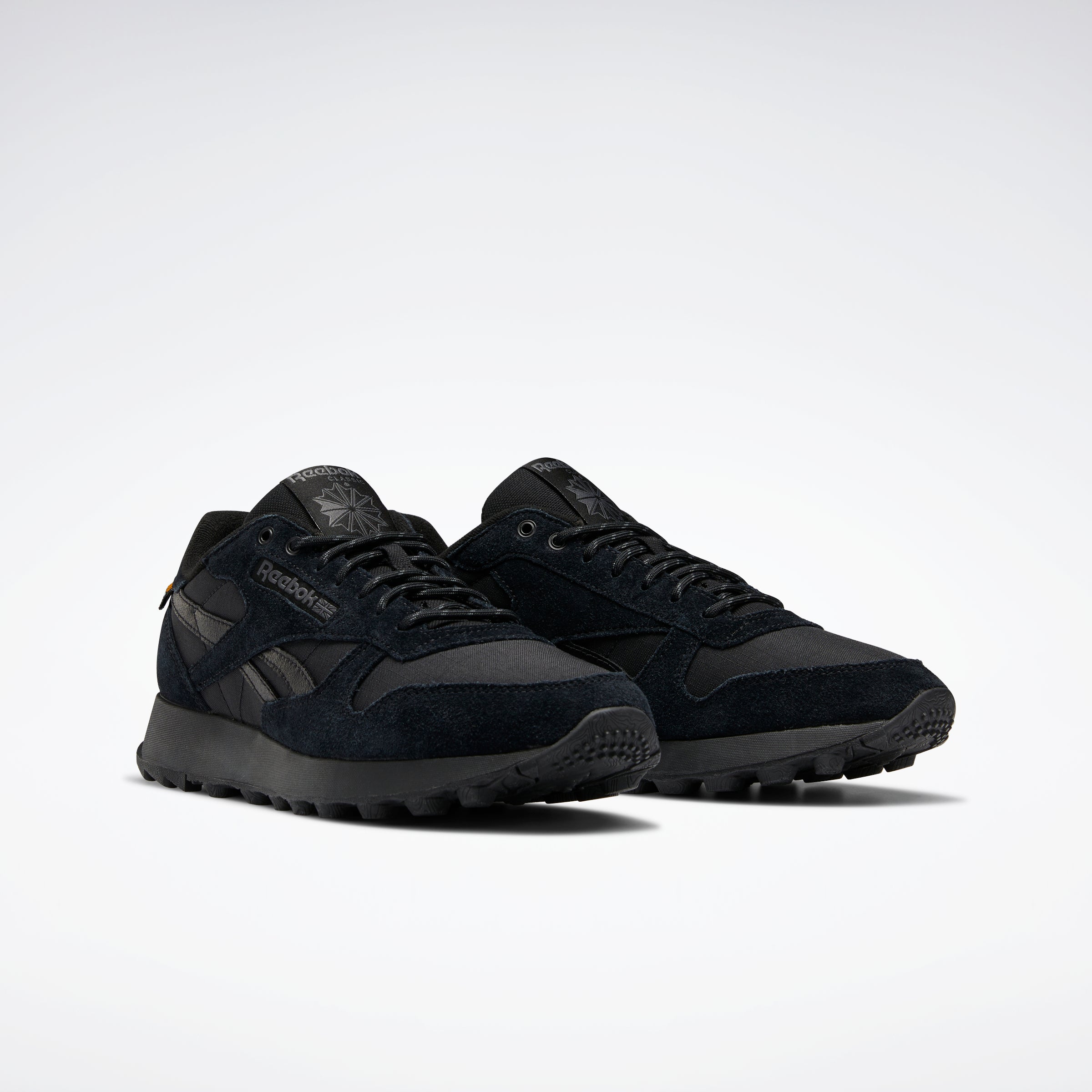 New reebok store classic 219