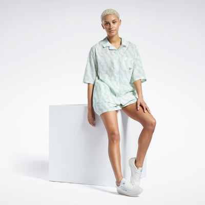Reebok Apparel Women Classics Summer Waves Print Collared Short Sleeve T-Shirt Lgtsag