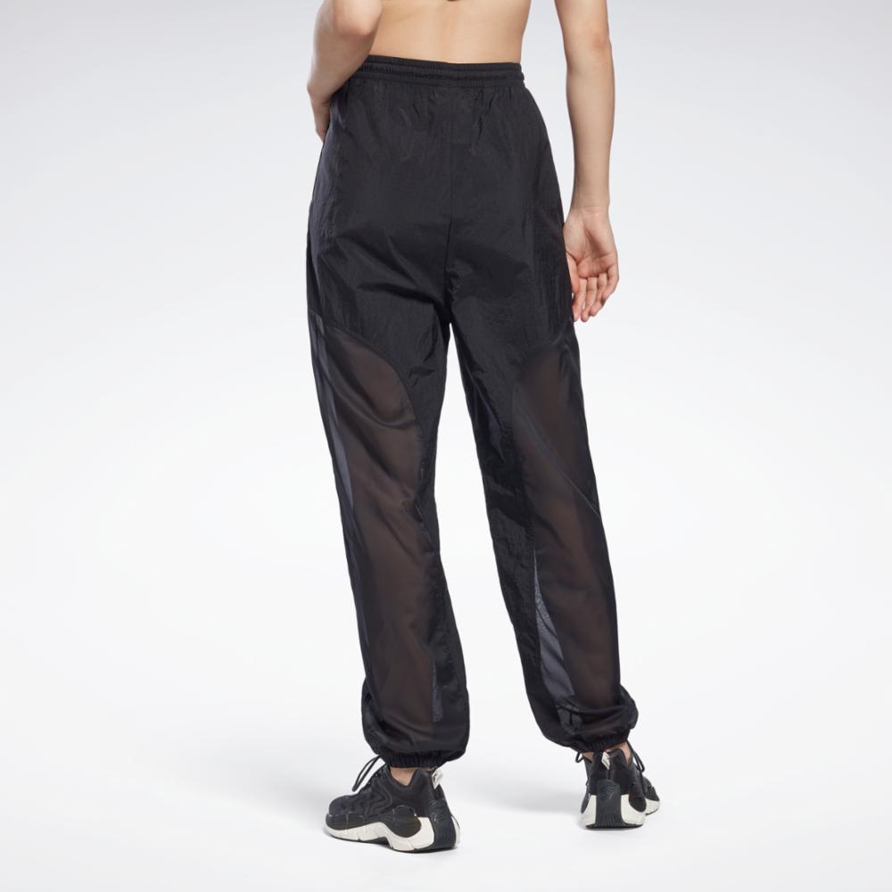 Reebok Apparel Women S OPAQUE WOVEN PANT BLACK