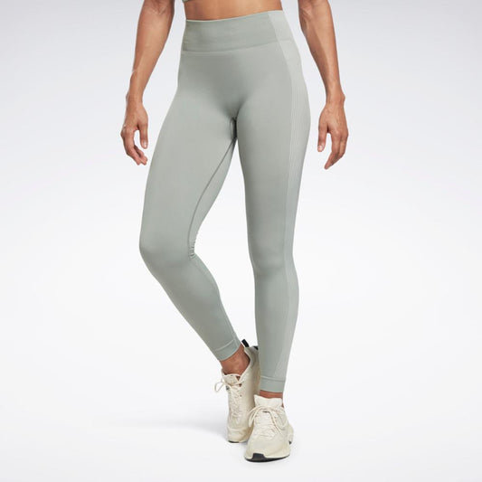 WOMEN'S BOXING WEEK - Newest – tagged size-m-m – Page 2 – Reebok Canada