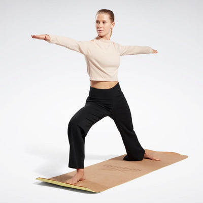 Reebok Apparel Women Yoga Cotton Rib Long-Sleeve Top SOFECR – Reebok Canada